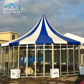Kolorowy szklany namiot cyrkowy z wysokim szczytem Tymczasowa konstrukcja na imprezy handlowe